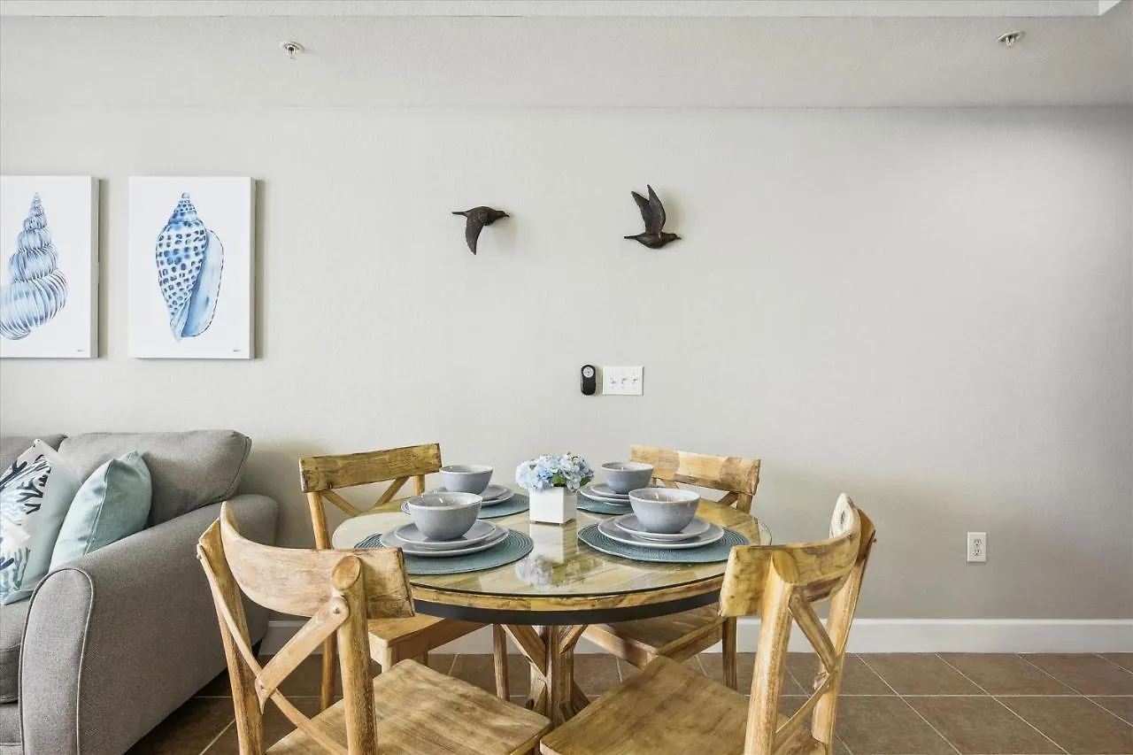 Gone Coastal - Tidewater Beach Resort #2410 By Book That Condo Panama Stadt