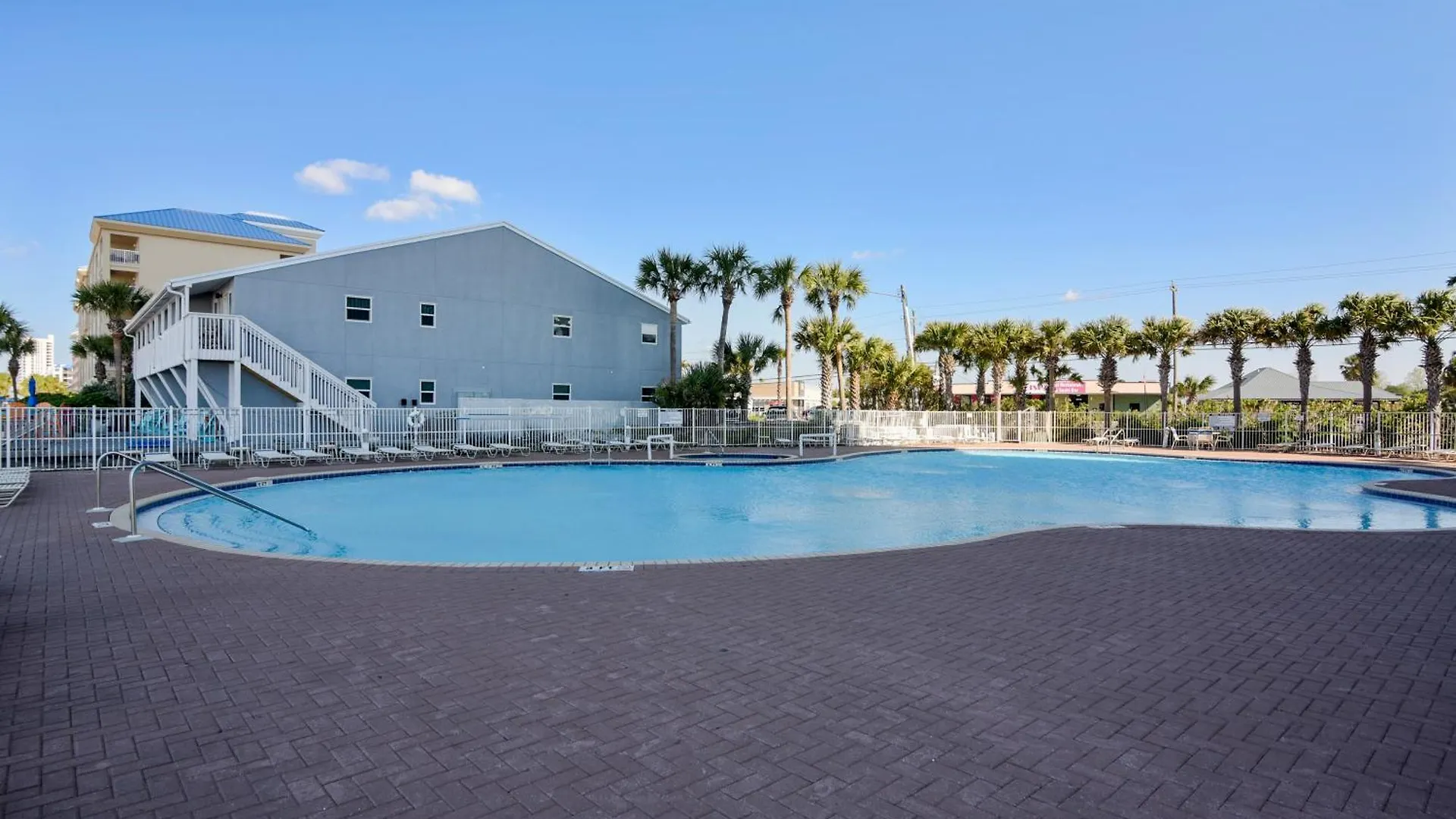 Gone Coastal - Tidewater Beach Resort #2410 By Book That Condo Panama Stadt USA