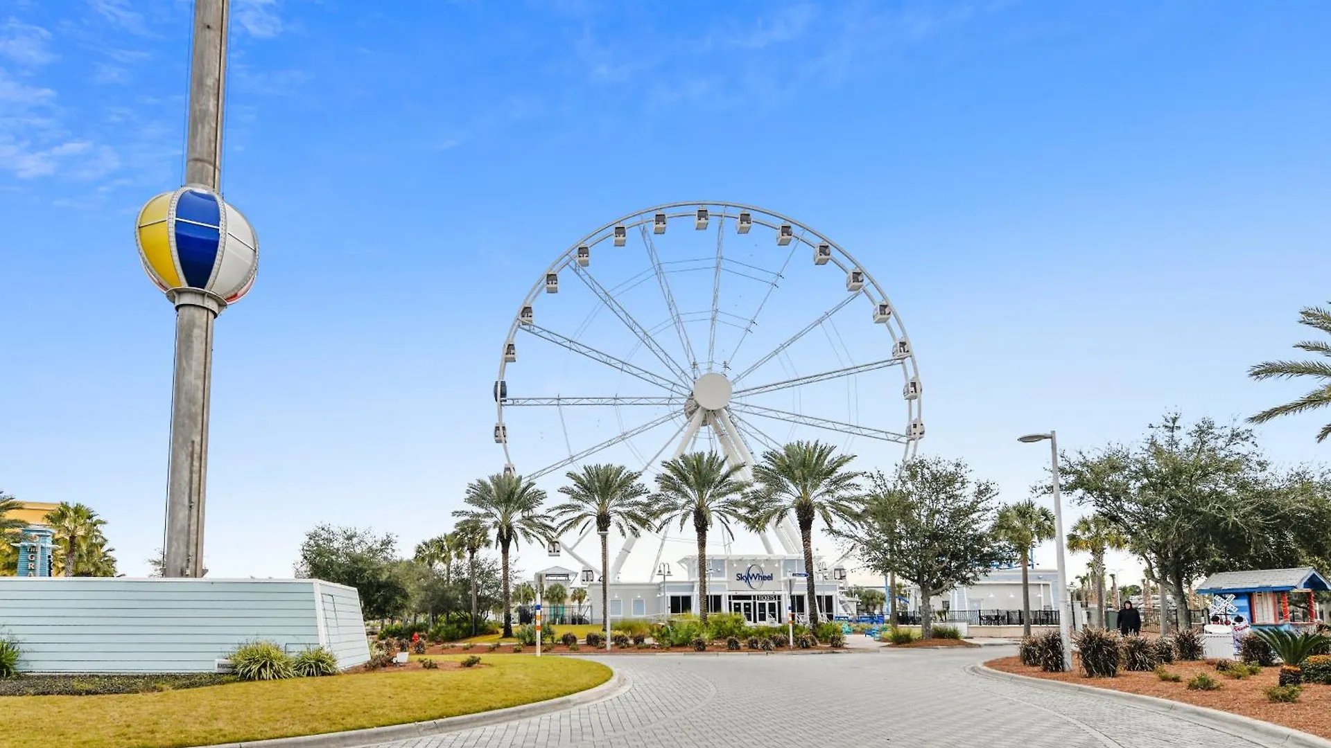 Gone Coastal - Tidewater Beach Resort #2410 By Book That Condo Panama City Beach United States