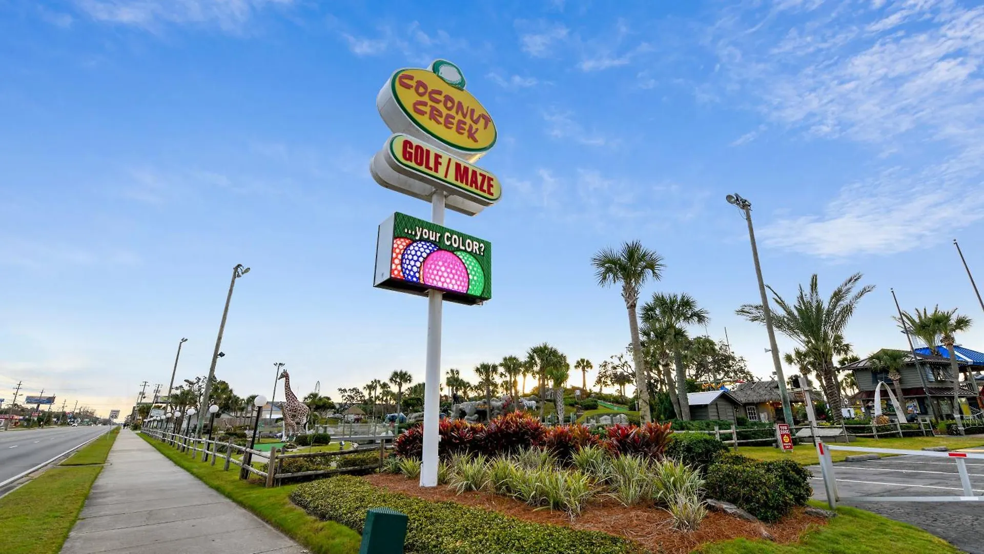 Gone Coastal - Tidewater Beach Resort #2410 By Book That Condo Panama City Beach Feriehus